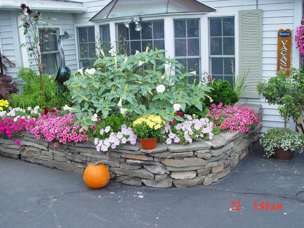 Browns Wharf Inn Boothbay Harbor Exterior photo