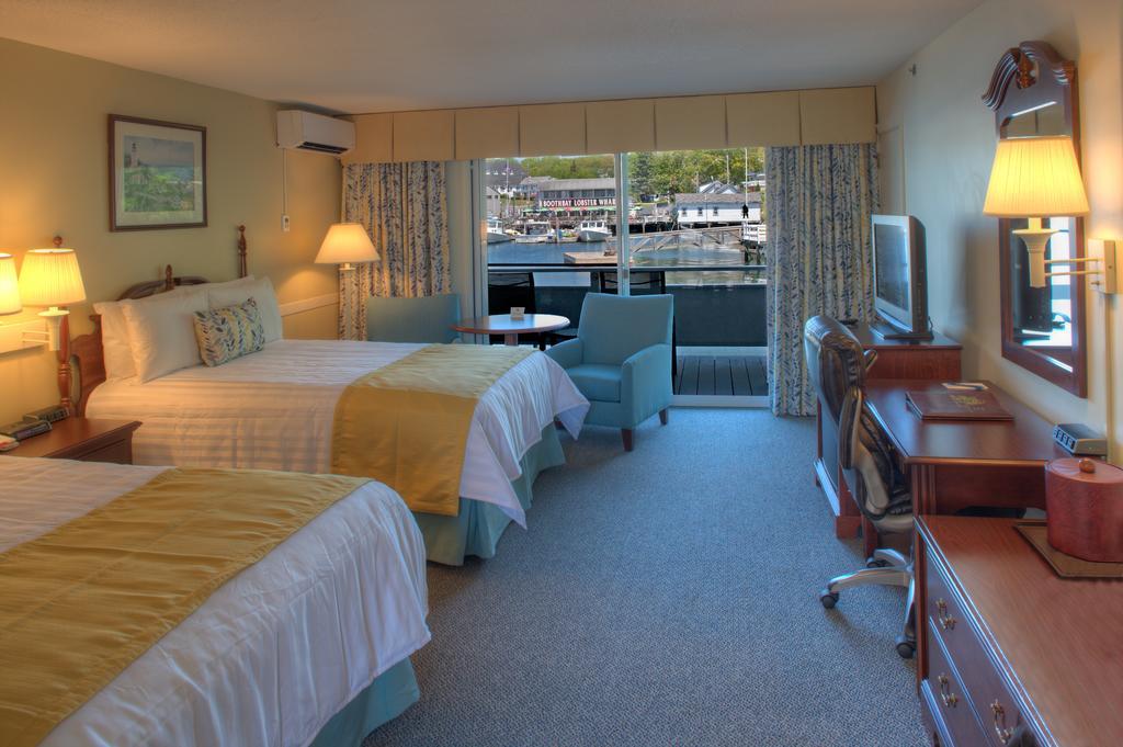 Browns Wharf Inn Boothbay Harbor Exterior photo