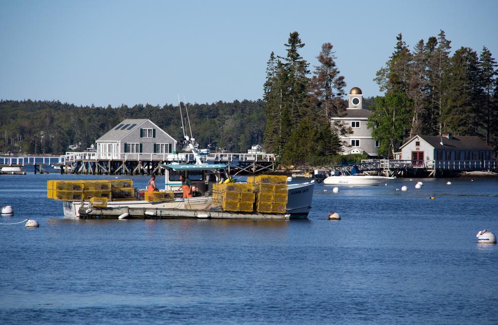 Browns Wharf Inn Boothbay Harbor Exterior photo